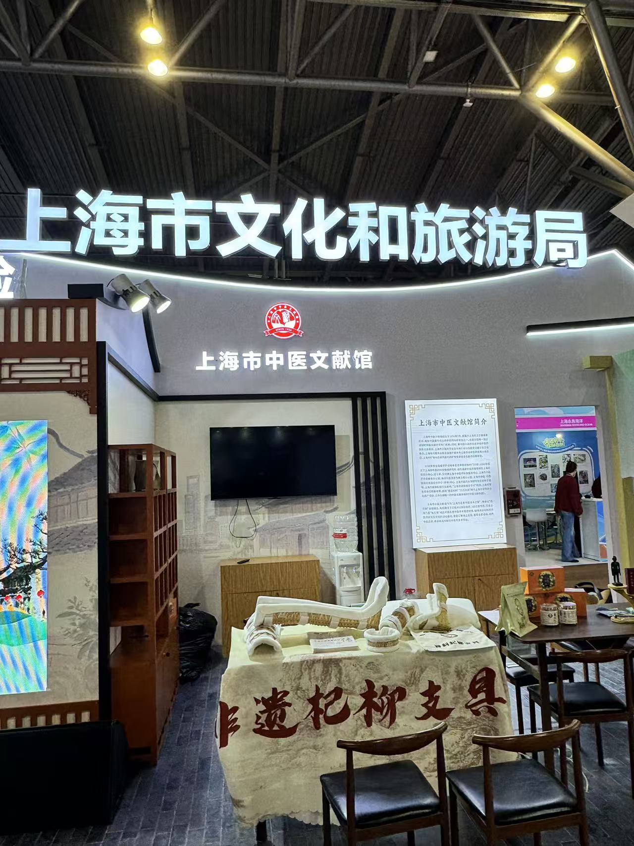 6ff1edbcca42cd7258f4e25fa9e4c061.jpg
